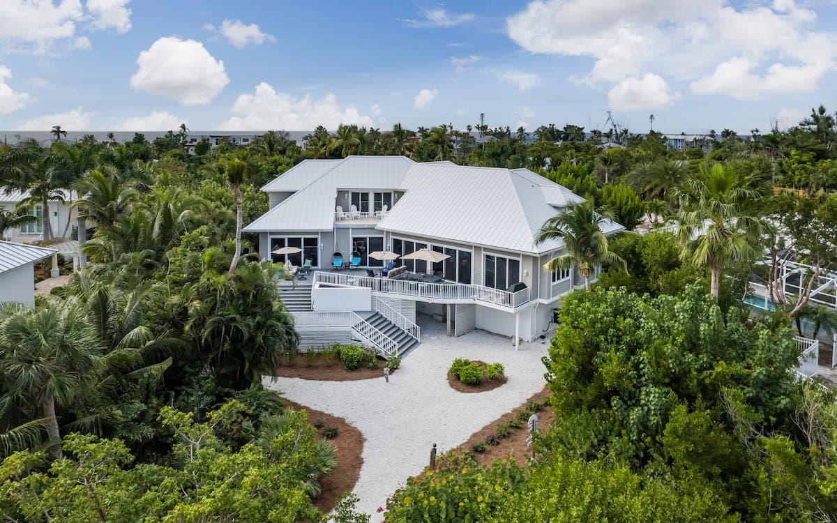 R8 managed property