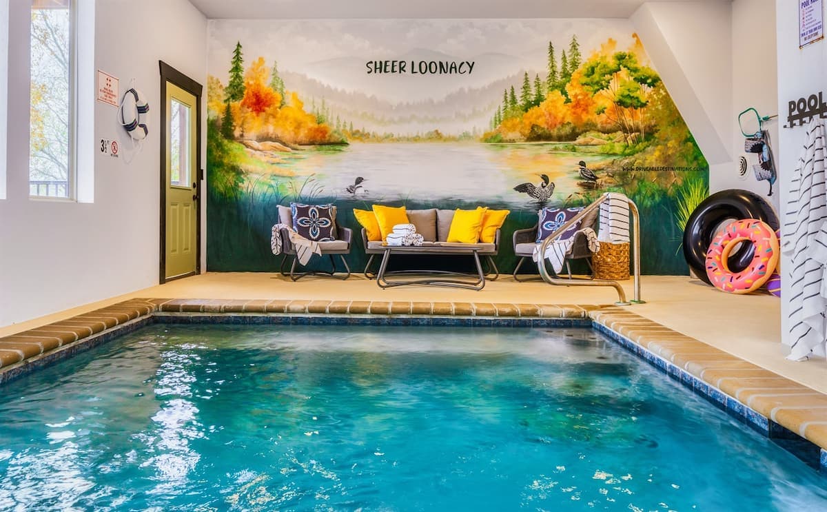 Cabin with indoor pool, Pigeon Forge TN